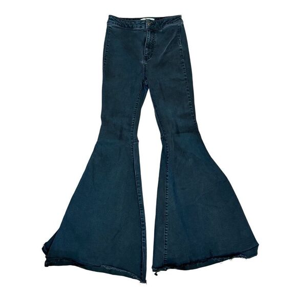 Free People We The Free Just Float On Flare Black Jeans Sz 26 short - Picture 2 of 10